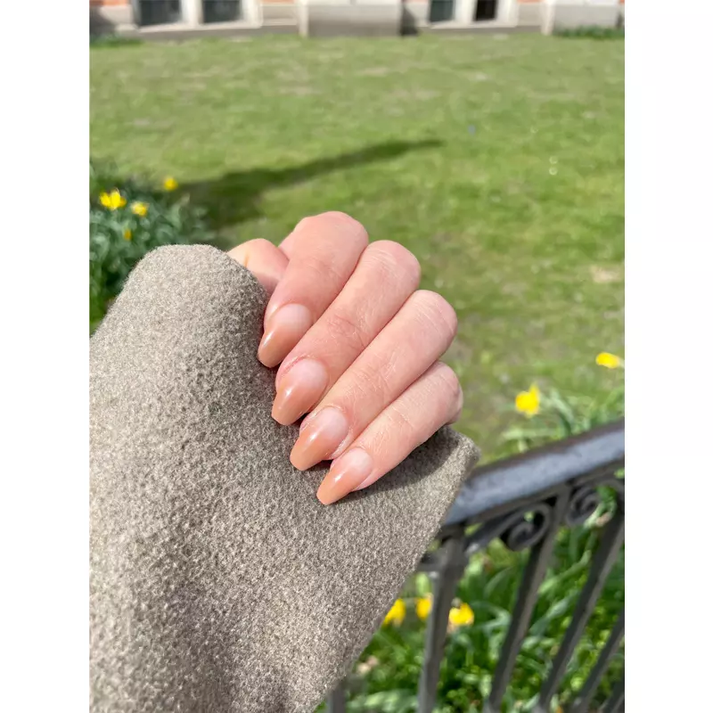 DUFFBEAUTY Reusable Press-On Manicure Nails - Nude Ombre 3 DUFFBEAUTY Reusable Press-On Manicure Nails - Nude Ombre - Billede 3