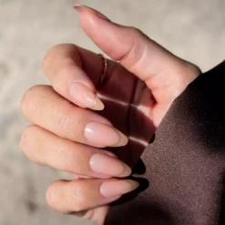 DUFFBEAUTY Reusable Press-On Manicure - Rodeo Drive -Clinique Salgsbutik duffbeauty reusable press on manicure rodeo drive 1673428112