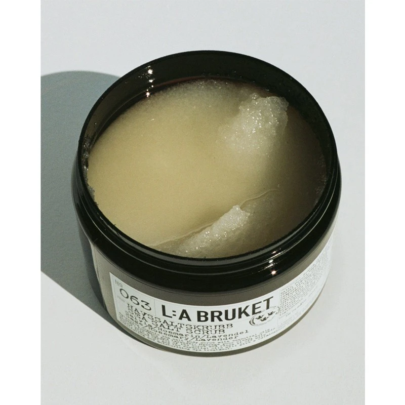 L:A Bruket 135 Sea Salt Body Scrub 420 Gr. - Marjorám/Eucalyptus 3 L:A Bruket 135 Sea Salt Body Scrub 420 Gr. - Marjorám/Eucalyptus - Billede 3