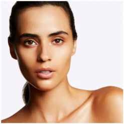 MAC Fix+ Magic Radiance All-Day Hydrating Spray 100 Ml 5 MAC Fix+ Magic Radiance All-Day Hydrating Spray 100 Ml -Clinique Salgsbutik mac fix magic radiance all day hydrating spray 100 ml 1625042629