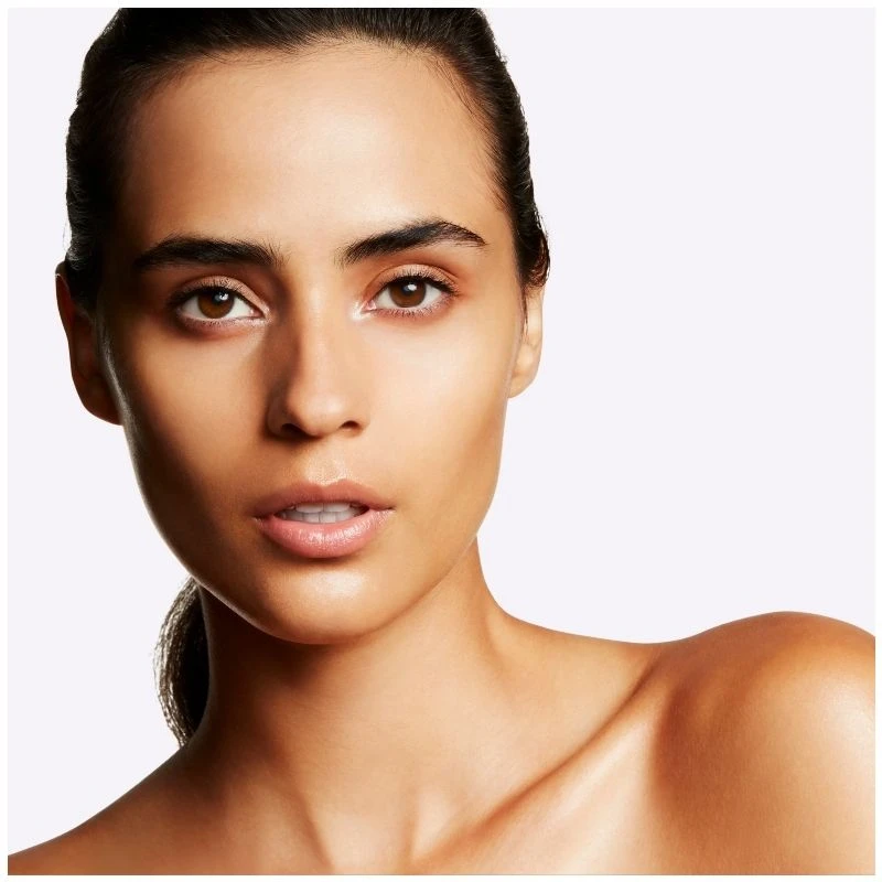 MAC Fix+ Magic Radiance All-Day Hydrating Spray 100 Ml 3 MAC Fix+ Magic Radiance All-Day Hydrating Spray 100 Ml - Billede 3