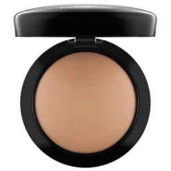 MAC Mineralize Skinfinish Natural 10 Gr. - Medium Tan