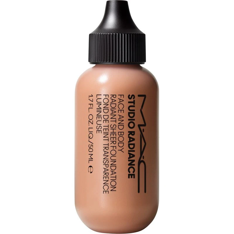 MAC Studio Radiance Face And Body Radiant Sheer Foundation 50 Ml - W3 2 MAC Studio Radiance Face And Body Radiant Sheer Foundation 50 Ml - W3 - Billede 2