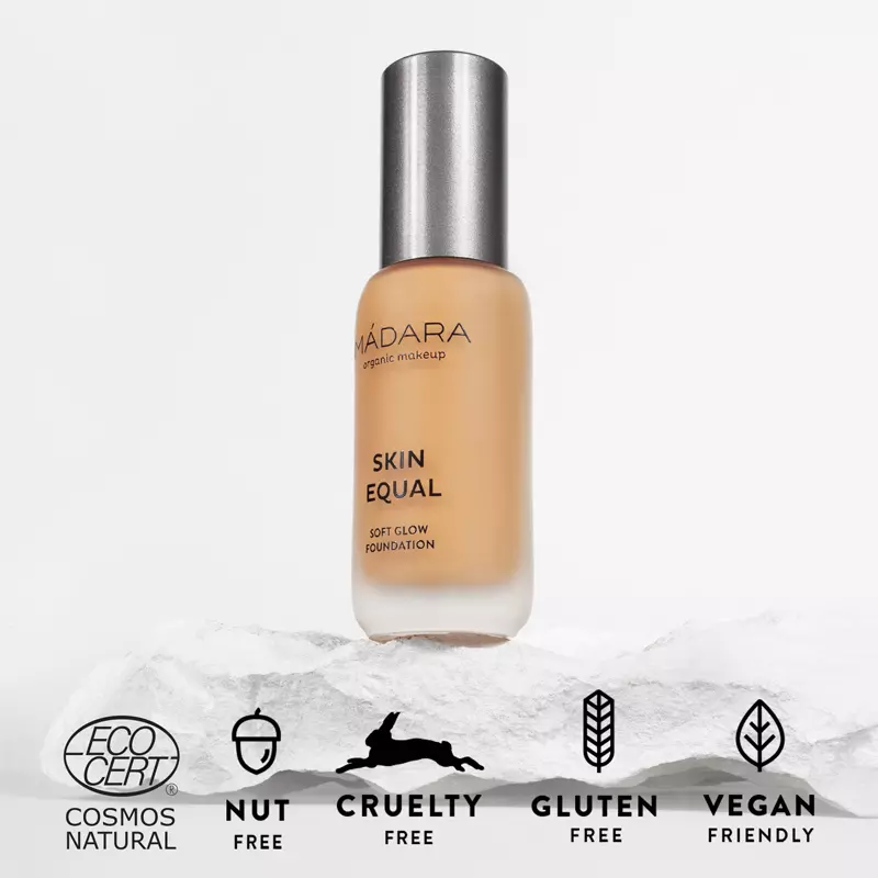 Madara MÁDARA SKIN EQUAL Foundation SPF 15 - 30 Ml - 50 Golden Sand 4 Madara MÁDARA SKIN EQUAL Foundation SPF 15 - 30 Ml - 50 Golden Sand - Billede 4