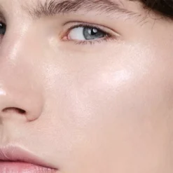 Madara MÁDARA THE CONCEALER 4 Ml - 25 Latte -Clinique Salgsbutik madara the concealer 4 ml 25 latte 1678169404