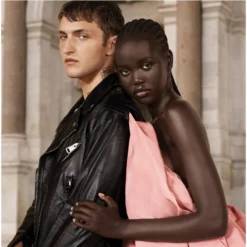 Valentino Uomo Born In Roma EDT 50 Ml -Clinique Salgsbutik valentino uomo born in roma edt 50 ml 1646045564