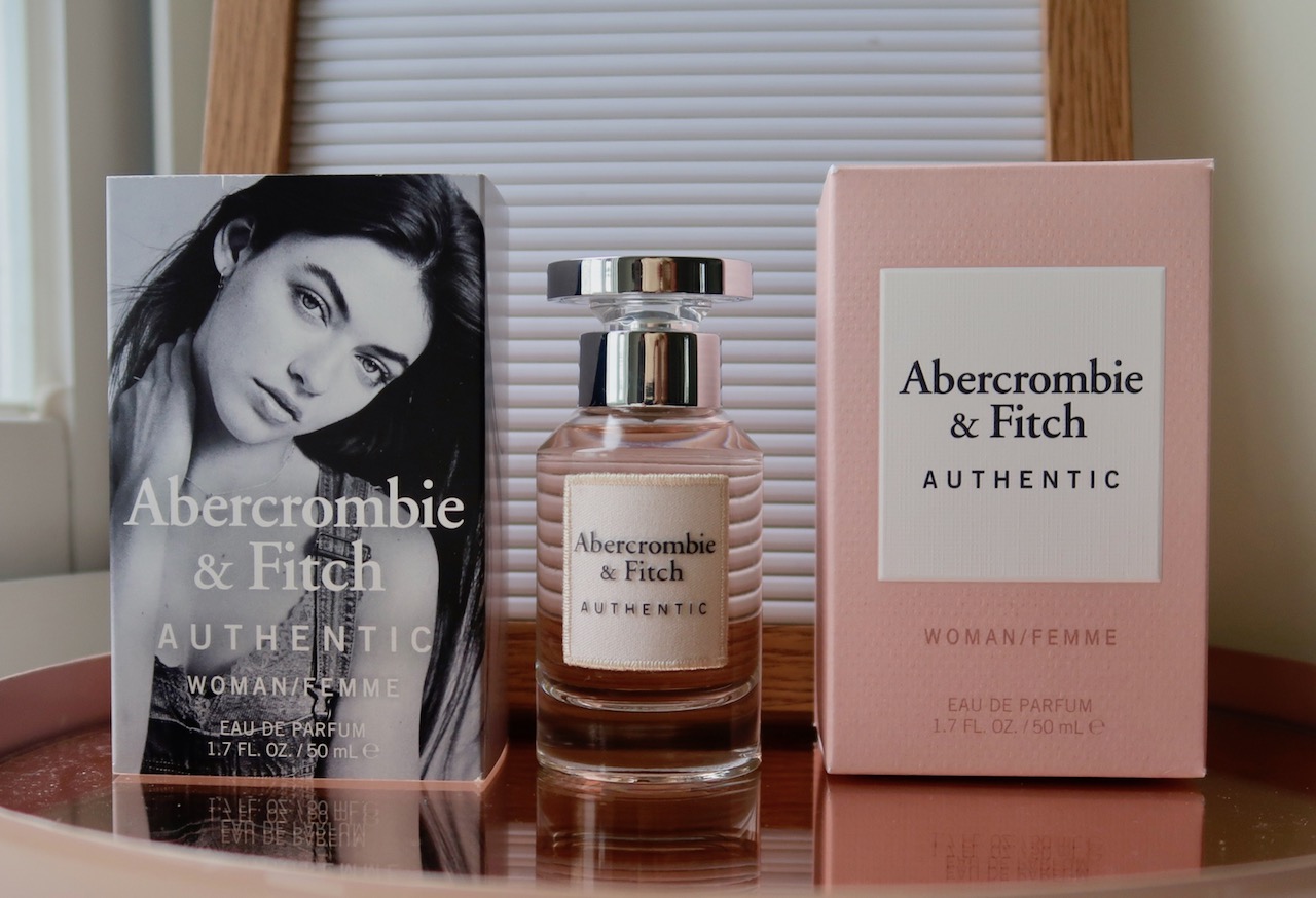 Clinique Salgsbutik -Clinique Salgsbutik Abercrombie and Fitch Authentic Women EDT review 1